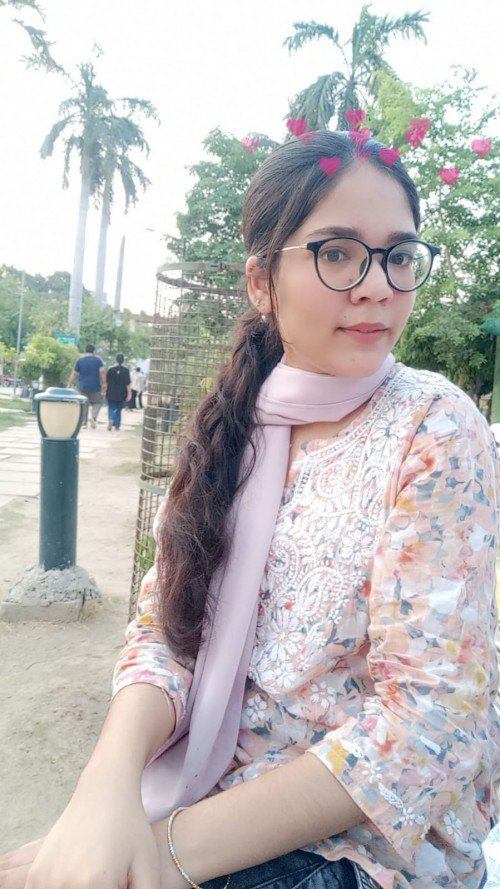 Aaisha Noor  home tutor in Varanasi.
